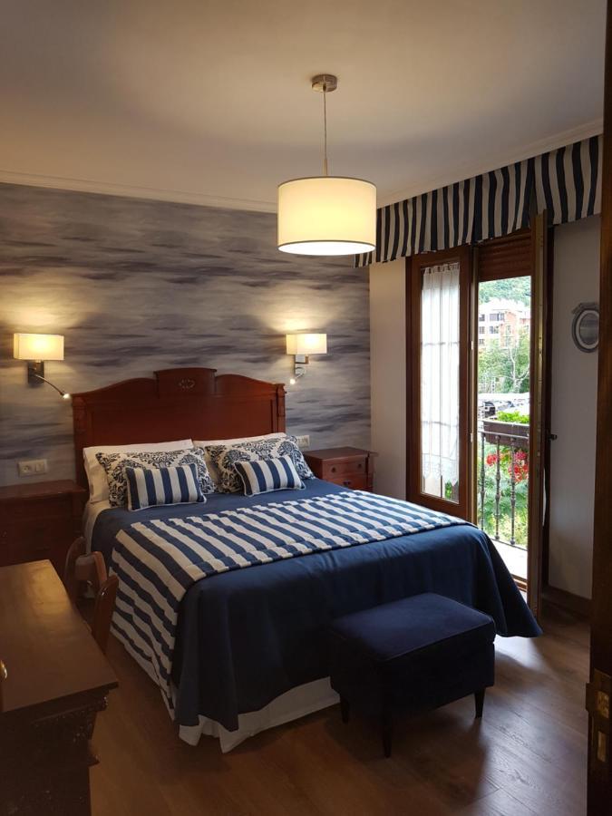 Hotel Rural El Torrejon Arenas De Cabrales Eksteriør billede