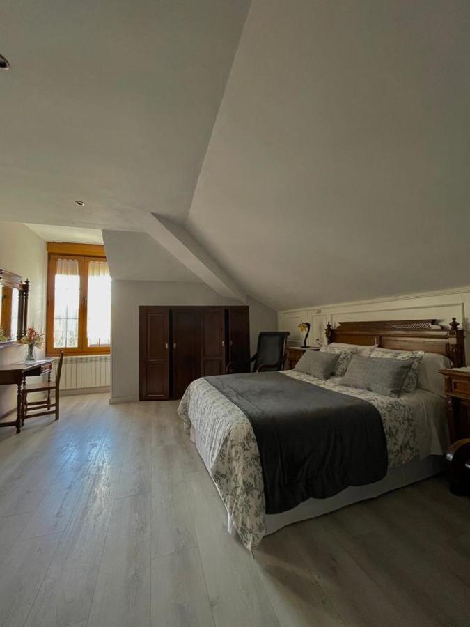 Hotel Rural El Torrejon Arenas De Cabrales Eksteriør billede
