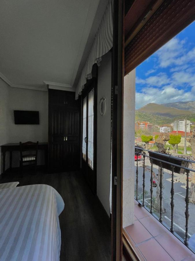 Hotel Rural El Torrejon Arenas De Cabrales Eksteriør billede