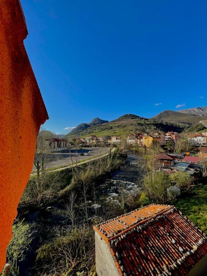 Hotel Rural El Torrejon Arenas De Cabrales Eksteriør billede