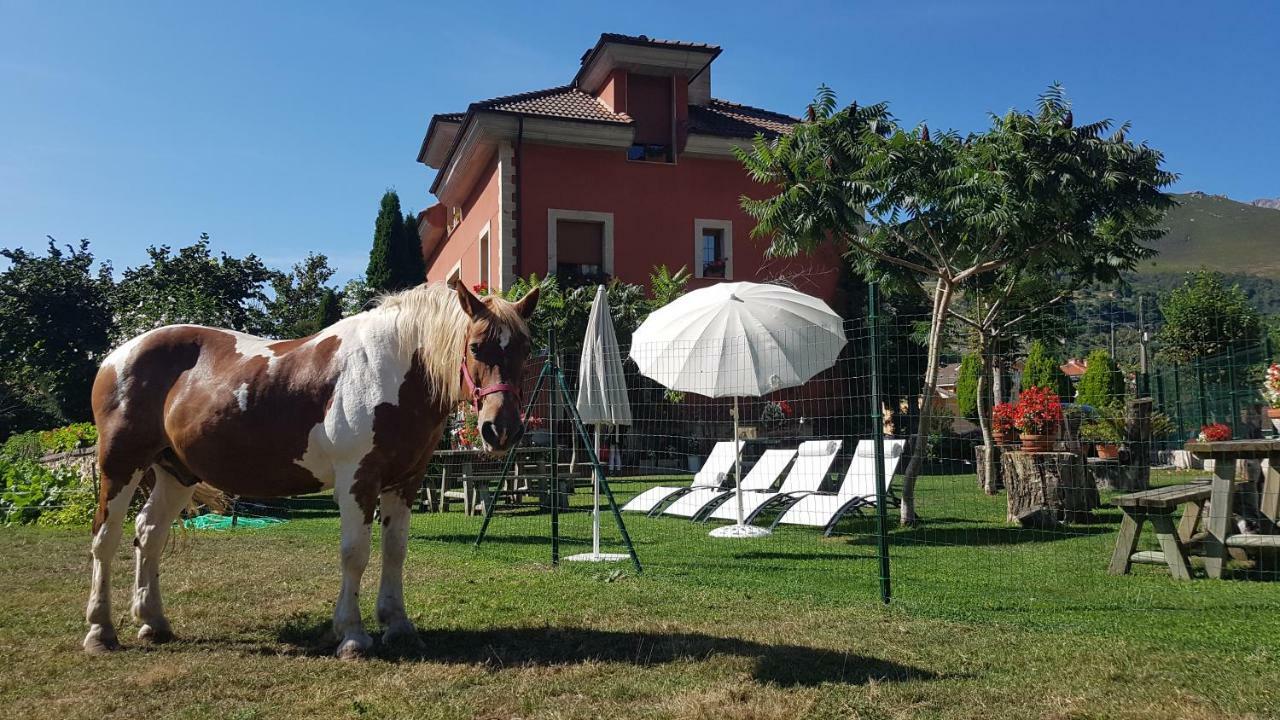 Hotel Rural El Torrejon Arenas De Cabrales Eksteriør billede